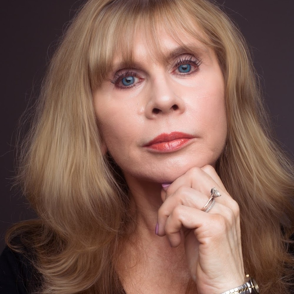 Meet your Posher, Joy